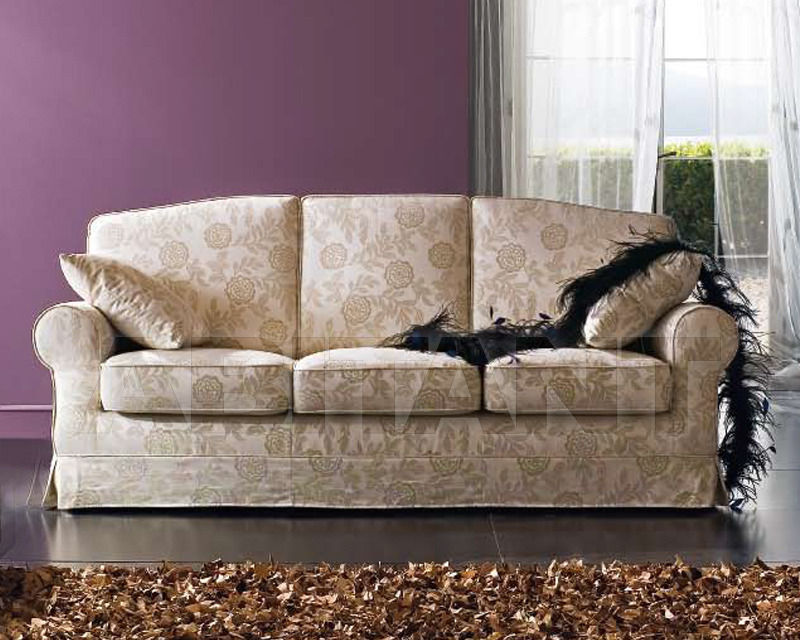Sofa Romance Gold Classic Romance Gold Classic Divano 3 posti price on request Buy Sofa Romance Gold Classic Samoa S.r.l. Divani Romance Gold Classic Divano 3 posti