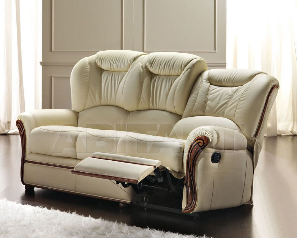 Sofa tania DIVANO 3 P. + 1 x MECCANISMO RELAX price on request Buy Sofa Rosini S.P.A. Classic tania DIVANO 3 P. + 1 x MECCANISMO RELAX